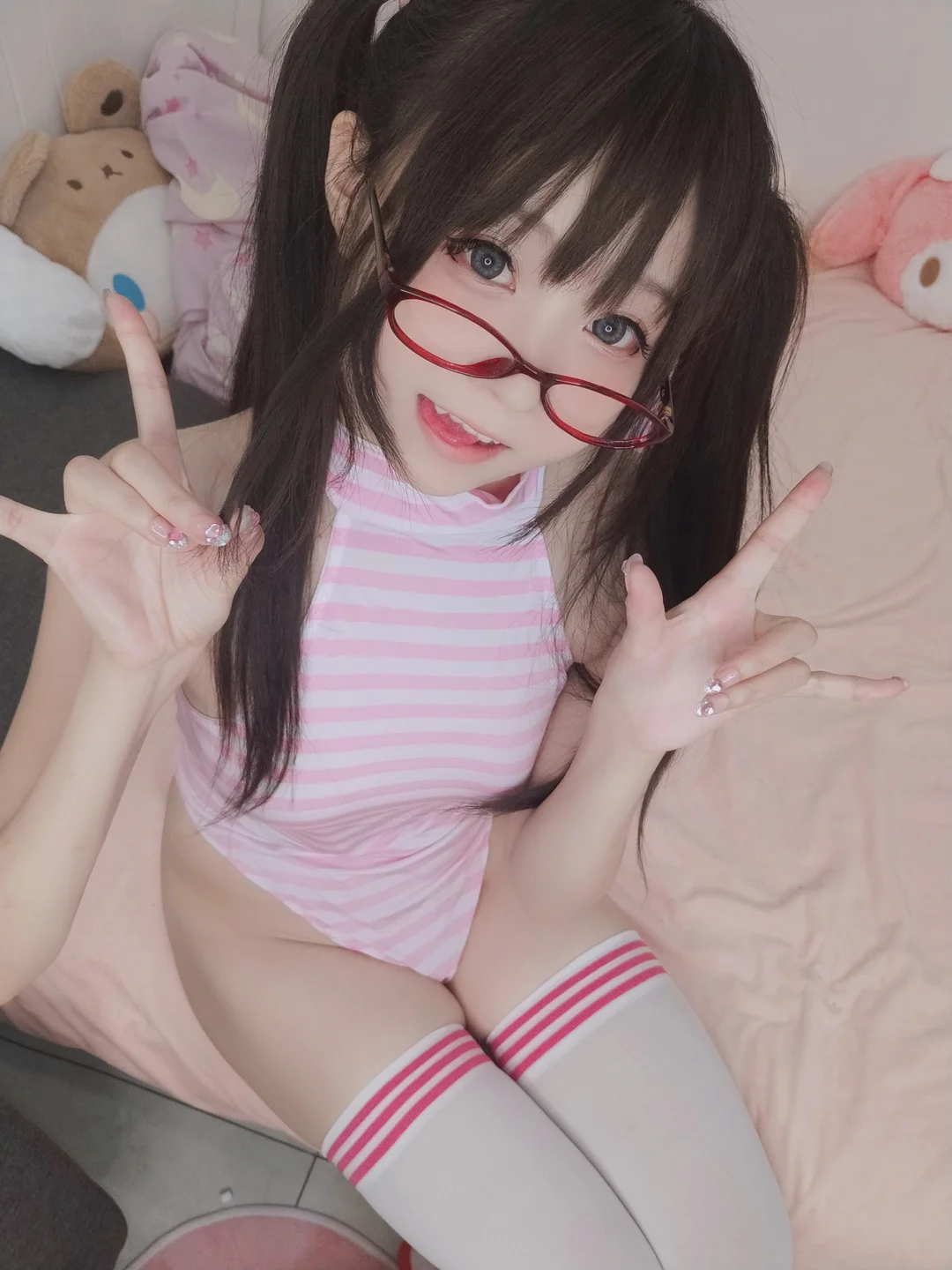 软妹摇摇乐摇摇乐yoyo_友達と一緒です140P_271MB tg@simisebaisi 【丝足阁】009.webp